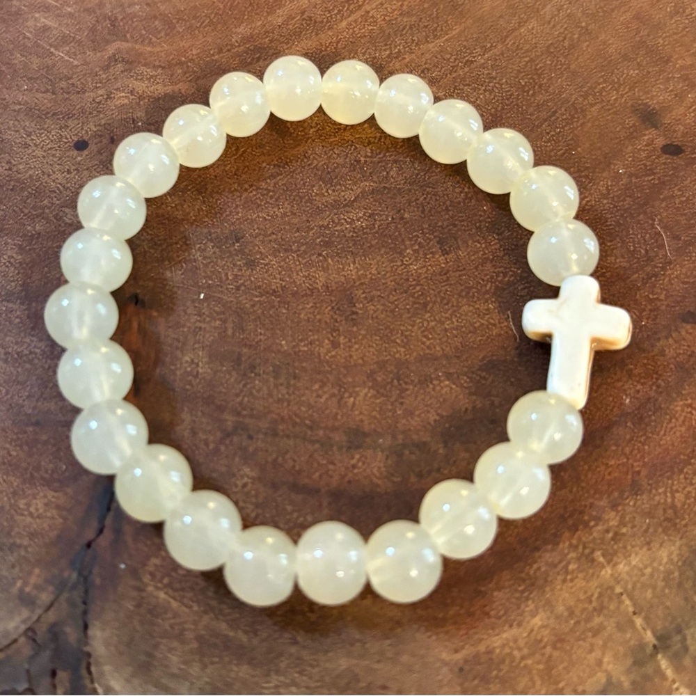 NWT Lemonade Yellow Howlite Cross Bracelet